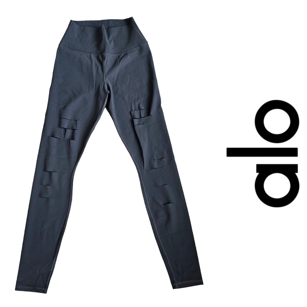 Alo Yoga Women's High Waisted Ripped Warrior Legging in Anthracite Grey - Size M
